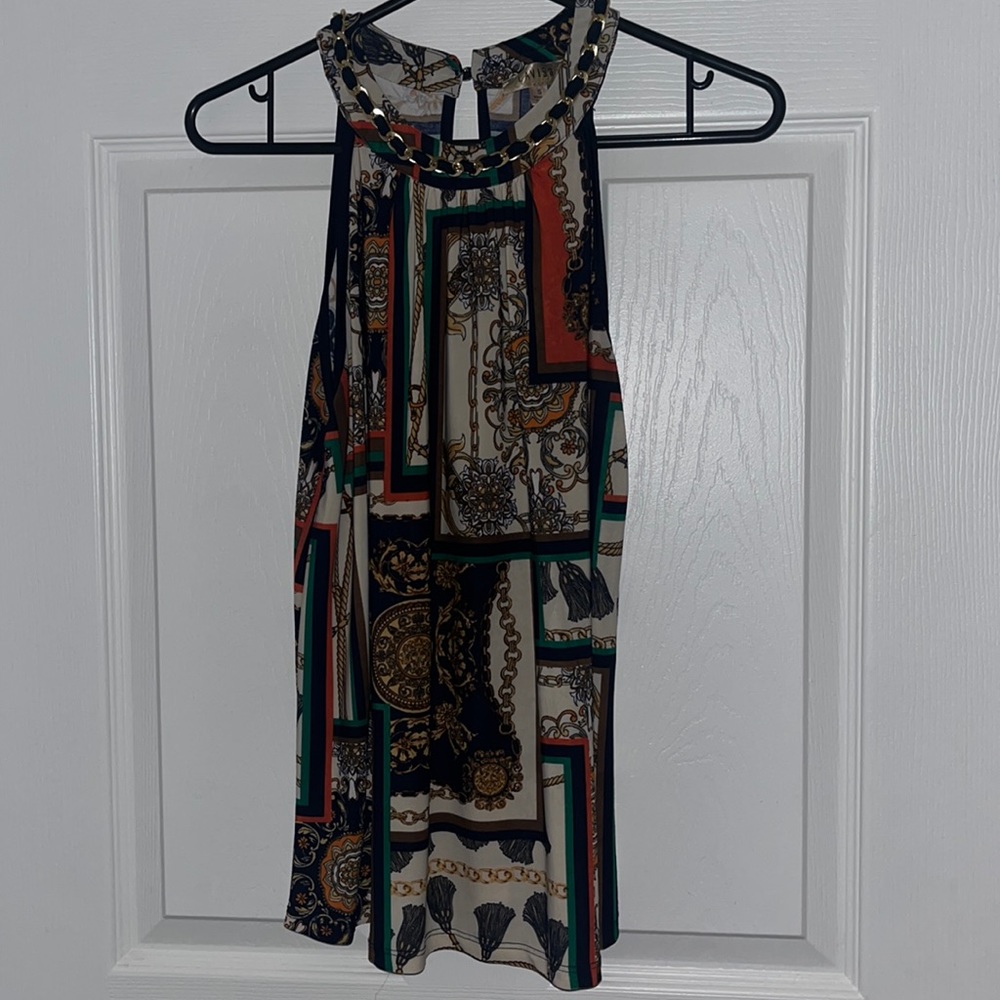 Lavish size small chain collar shirt